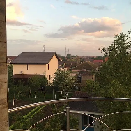 ゲストハウス Vila Emy